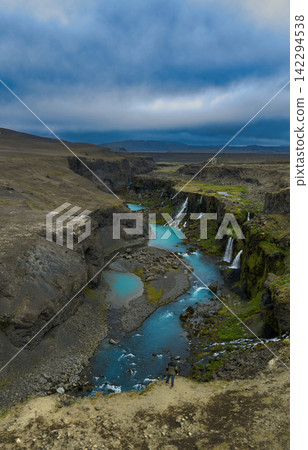 Canyon with turquoise river and waterfalls, ytra Iceland Highlands Canyon with turquoise river and waterfalls, ytra Iceland Highlands 142294538