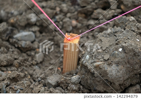 Land marking (construction work) Land marking (construction work) 142294879