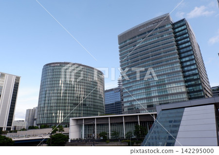 Nissan Global Headquarters Gallery Nissan Global Headquarters Gallery 142295000