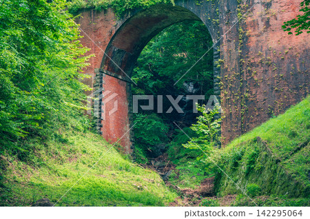 [Former Usui Pass Railway Facilities] Sixth Bridge [Matsuida-machi, Annaka City, Gunma Prefecture] 142295064