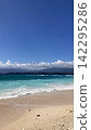 Beautiful sea and refreshing sky: Scenery of a southern island 142295286