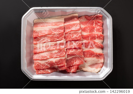 【美國牛肉】用於日式烤肉的薄切牛小排(kalbi) 【美國牛肉】用於日式烤肉的薄切牛小排(kalbi) 142296019