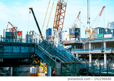 澀谷站西口施工中;行人天橋施工中;2026.07 b-4 淺色調 澀谷站西口施工中;行人天橋施工中;2026.07 b-4 淺色調 142296686