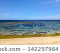 A quiet beach in Yomitan, Okinawa Prefecture, around noon in July. 142297984