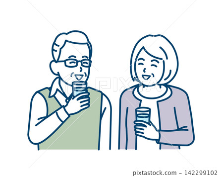 一位老人家正在喝水的插圖 142299102