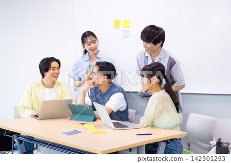 University students working on group projects. Filming assistance provided by: Denpa Gakuen Tokyo Electronics College. University students working on group projects. Filming assistance provided by: Denpa Gakuen Tokyo Electronics College. 142301293