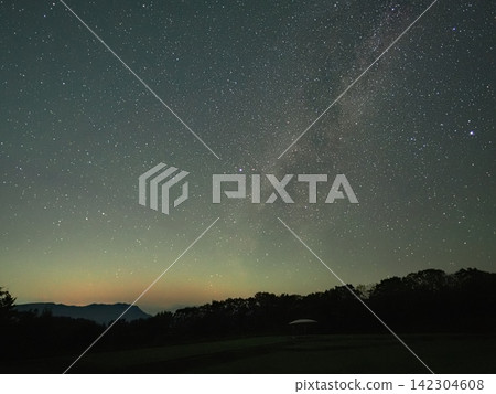月落後西方的天空和銀河(20260825015816) 月落後西方的天空和銀河(20260825015816) 142304608