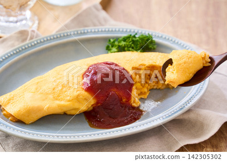 簡單的番茄醬煎蛋飯 簡單的番茄醬煎蛋飯 142305302