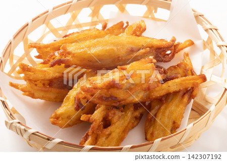 Potato Chicken: Chicken coated in potato batter Potato Chicken: Chicken coated in potato batter 142307192