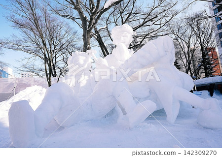 這是札幌冰雪節大通公園舉辦場地的場景。 這是札幌冰雪節大通公園舉辦場地的場景。 142309270