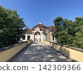 Arched entrance gate tower of Seefeld Castle 142309366