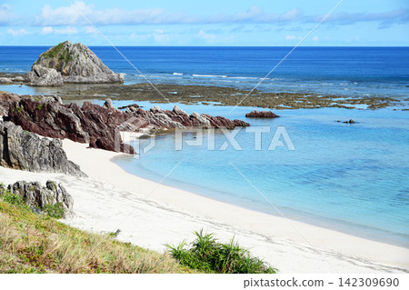 beautiful seascape beautiful seascape 142309690
