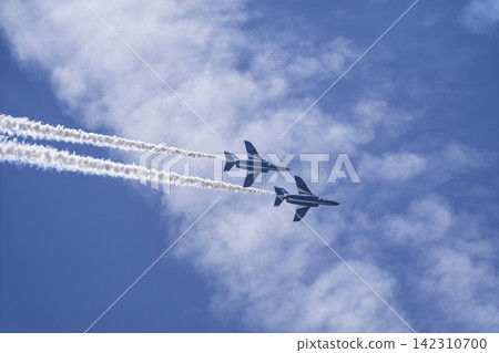 Summer blue sky and the Blue Impulse at Matsushima Air Base, Higashimatsushima City, Miyagi Prefecture Summer blue sky and the Blue Impulse at Matsushima Air Base, Higashimatsushima City, Miyagi Prefecture 142310700