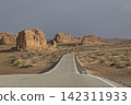 The strange rock formations of the Valley of the Moon in the desert 142311933