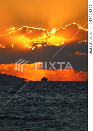 Seaside town of Turgutreis and spectacular sunsets Seaside town of Turgutreis and spectacular sunsets 142314896
