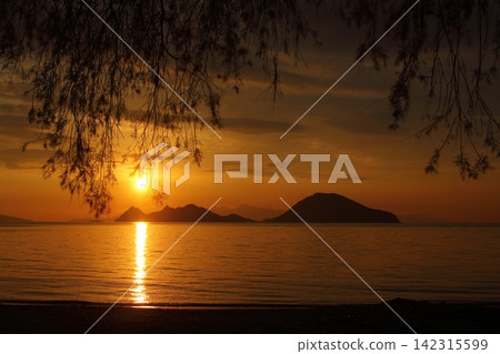 Seaside town of Turgutreis and spectacular sunsets Seaside town of Turgutreis and spectacular sunsets 142315599