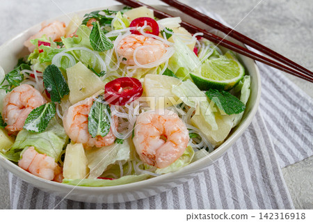 Thai salad with shrimp and rice noodles, pineapple slices, coriander and mint leaves, homemade , no people, Thai salad with shrimp and rice noodles, pineapple slices, coriander and mint leaves, homemade , no people, 142316918