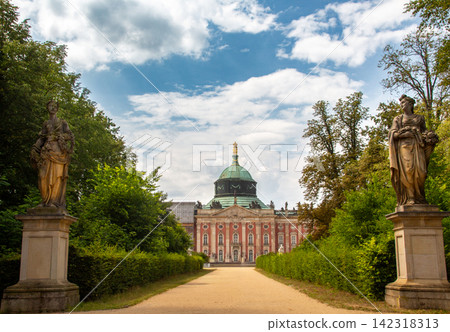 Baroque Palace with Statues in a Lush Garden Baroque Palace with Statues in a Lush Garden 142318313
