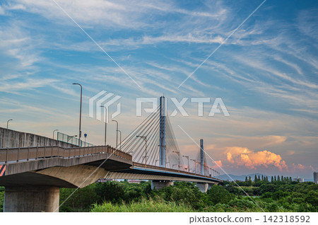 Sugawara Johoku Bridge, Osaka City Sugawara Johoku Bridge, Osaka City 142318592
