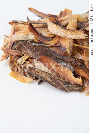 厚厚的鰹魚片 厚厚的鰹魚片 142321636