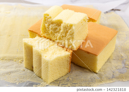 traditional Castella Sponge Cake Close Up Soft Texture Dessert traditional Castella Sponge Cake Close Up Soft Texture Dessert 142321818