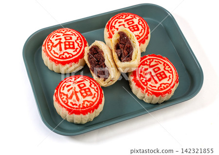 traditional Chinese Fu Character Pastry with White Crust traditional Chinese Fu Character Pastry with White Crust 142321855