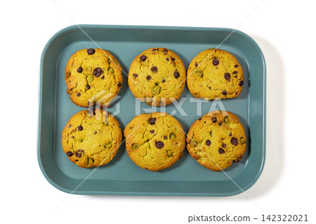 crispy Matcha Chocolate Chip Cookies With Green Tea Flavor crispy Matcha Chocolate Chip Cookies With Green Tea Flavor 142322021