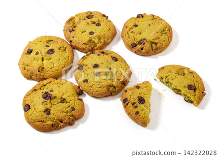 crispy Matcha Chocolate Chip Cookies With Green Tea Flavor 142322028