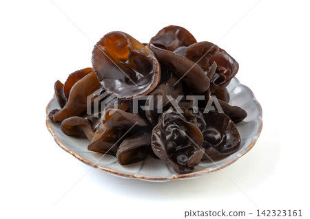fresh Raw Black Fungus Wood Ear Edible Mushroom fresh Raw Black Fungus Wood Ear Edible Mushroom 142323161