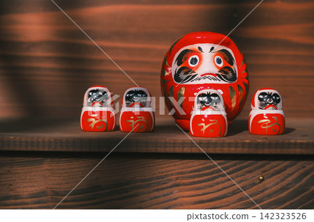 【勝王子寺】位於大阪深山之中,以達摩不倒翁聞名的神社!遍佈可愛達摩不倒翁的壯麗景色。 【勝王子寺】位於大阪深山之中,以達摩不倒翁聞名的神社!遍佈可愛達摩不倒翁的壯麗景色。 142323526