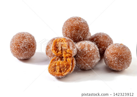 sugar Coated Hawthorn Dried Orange Peel Balls sugar Coated Hawthorn Dried Orange Peel Balls 142323912