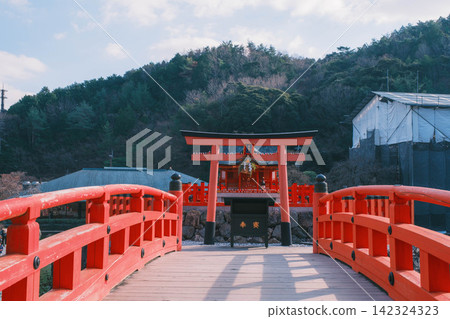 【勝王寺】位於大阪深山之中,以達摩不倒翁聞名的寺廟!歷史悠久的寺廟景色。 【勝王寺】位於大阪深山之中,以達摩不倒翁聞名的寺廟!歷史悠久的寺廟景色。 142324323