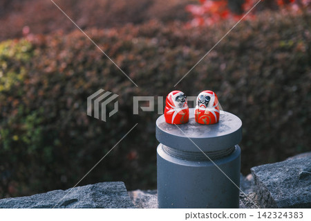 [Katsuoji Temple] A temple famous for its Daruma dolls, located deep in the mountains of Osaka! A scene adorned with adorable Daruma dolls. 142324383