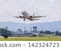 飛機起飛 142324723