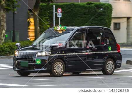  taxi 142326286