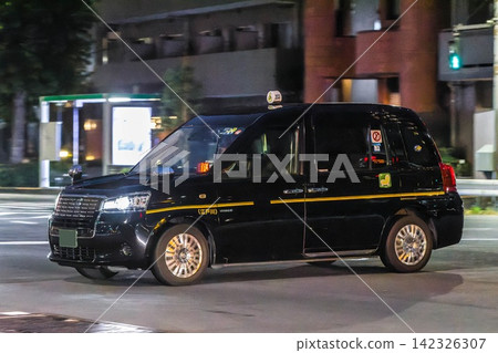  taxi 142326307