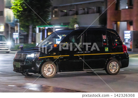  taxi 142326308