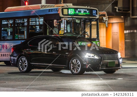 私人出租車 142326311