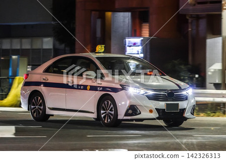私人出租車 私人出租車 142326313