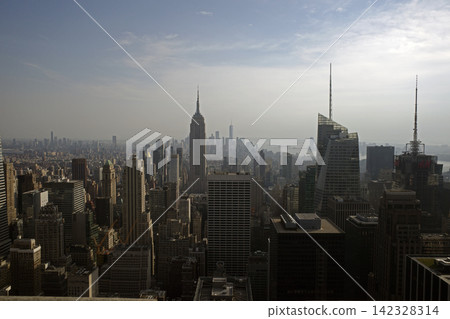 Skyline of Manhattan, New York City Skyline of Manhattan, New York City 142328314