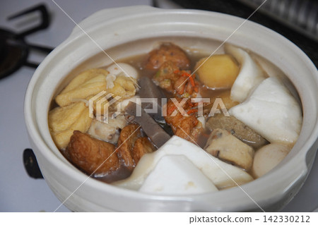 Steaming oden Steaming oden 142330212