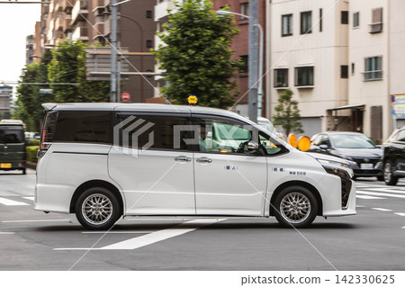 私人出租車 私人出租車 142330625