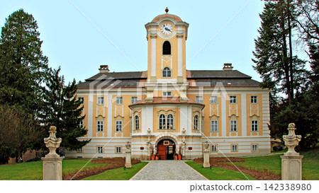 Palace Rosenau 142338980