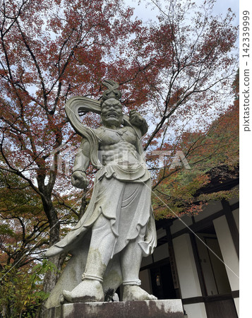 秋葉環繞的野宮山觀音寺佛像(福岡縣笹栗町) 秋葉環繞的野宮山觀音寺佛像(福岡縣笹栗町) 142339999
