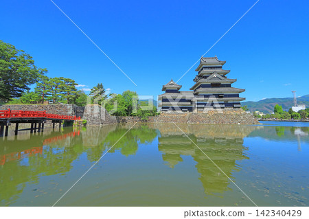 Scenery of National Treasure Matsumoto Castle, Matsumoto City, Nagano Prefecture Scenery of National Treasure Matsumoto Castle, Matsumoto City, Nagano Prefecture 142340429