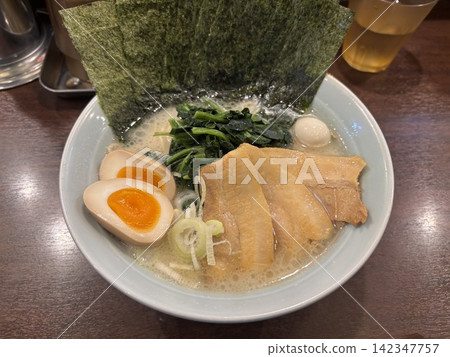 Family ramen Family ramen 142347757