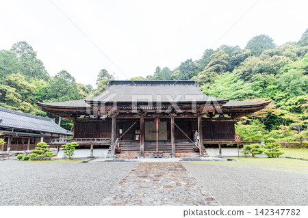 [Higashiomi City, Shiga Prefecture] Seimeiji Temple Main Hall 142347782