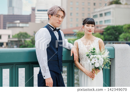 Outdoor wedding photos Outdoor wedding photos 142349070