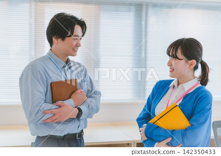 I instantly fell for him when he smiled at me while holding his notebook. I instantly fell for him when he smiled at me while holding his notebook. 142350433