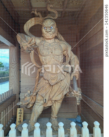 A-un Buddha statues A-un Buddha statues 142350646